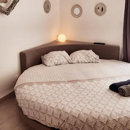 Allegria Deluxe Bed & Breakfast Nîmes