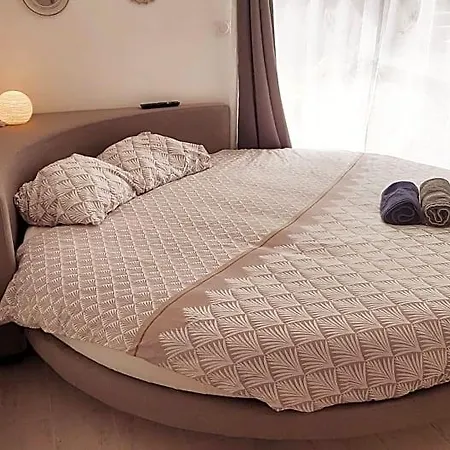 Allegria Deluxe Oda ve Kahvaltı Nîmes