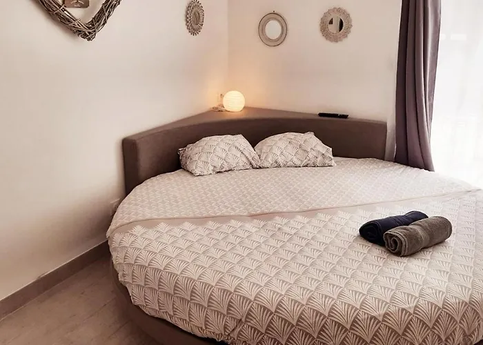 Allegria Deluxe Alojamento de Acomodação e Pequeno-almoço Nîmes